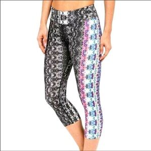 PrAna Roxanne Leggings in Hydrobloom Size Small